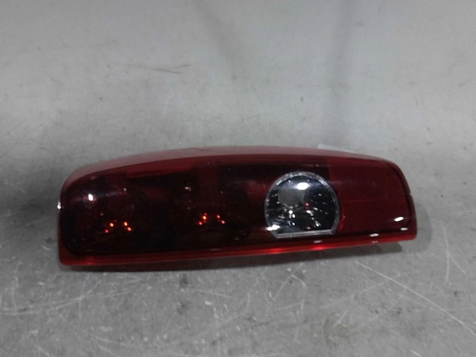 Luz trasera derecha pasajero para 04-12 CANYON 369243 Foto 1 de 2