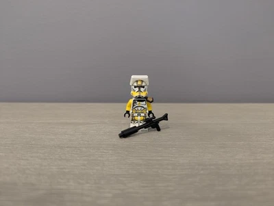 LEGO Star Wars Commander Bly Minifigure 75435  New with Blaster Pauldron Felucia - Image 1 of 4