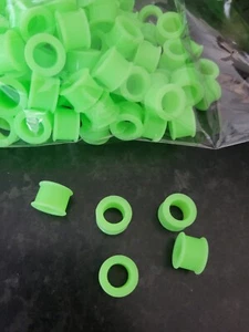 PAIR Green 8MM- FLEXIBLE EAR TUNNEL FLESH SILICONE PLUG STRETCHER SADDLE FLARE - Picture 1 of 2