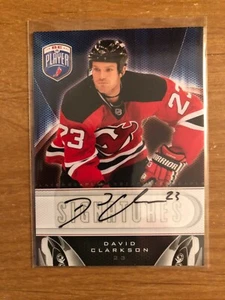 Autografo 2009/10 Be A Player Signatures David Clarkson New Jersey Devils  - Foto 1 di 1
