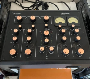 OMNITRONIC TRM 402 ROTARY CUSTOM MIXER GAIN RANE UREI WITH WARRANTY - Foto 1 di 9