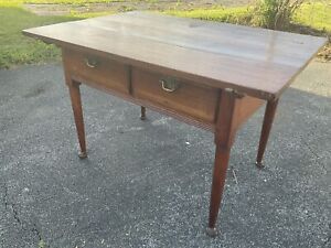c 1770 pa walnut farm table 2 drawer inlay queen anne Tavern Table