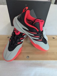 Adidas Damas Certificado 3 Zapatos de Baloncesto de Parte Baja Para Hombre Talla 10.5 Rojo y Gris Nuevo - Imagen 1 de 7