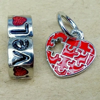 Juego de dijes de cuentas europeas con bloqueo de clip de seguridad y clip de seguridad con colgante de corazón rojo rompecabezas Foto 1 de 4