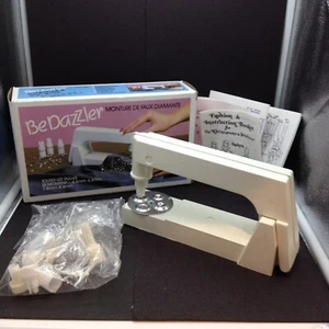 Vintage BeDazzler Kit Borchia Gemma Strass Setter Macchina NO. 70000 USA - Foto 1 di 13