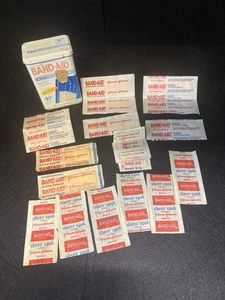 Vintage 1983 BAND-AID metallo latta e bende Johnson & Johnson USA - Foto 1 di 12