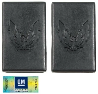 Firebird Trans Am GTA 1987-1992 Manija de puerta Panel de ajuste Tornillo Cubierta Par L&R Nuevo Foto 1 de 3