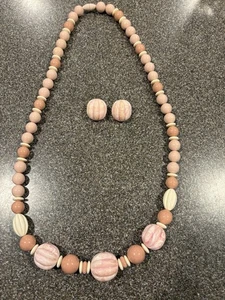 Vintage Retro Perlen 28" Halskette Ohrringe Set Rosa Mauve Weiß 80er - Bild 1 von 5