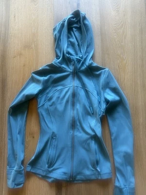 Chaqueta Lululemon Define para mujer talla 4 verde cremallera completa sudadera con capucha agujeros para el pulgar atletismo Foto 1 de 4
