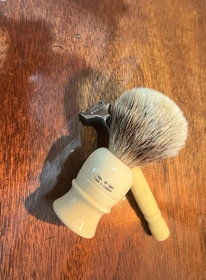 Cepillo de afeitar vintage Geo F. Trumper, Mayfair “Silvertip Super Badger” - Imagen 1 de 4