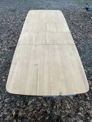 Oak FurnitureLand Bentley Extending Solid Oak Dining Table RRP £1079 Ex Display - Image 1 of 4