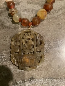 Vtg Kenneth J. Lane Gold Tone Carnelian/Agate W/Asian Jade Medallion Necklace - Picture 1 of 6