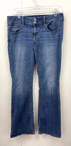 Las mejores ofertas en Tamaño Regular American Eagle Outfitters 10 bajo  (6.5-8.5 in) Rise Jeans para Mujeres | eBay