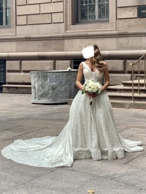 Kleinfeld Pnina Tornai wedding Dress 2in1 ivory Glitter Princess/a-line Size 8/4 - Image 1 of 4