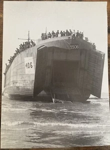 Book Clipping Photo British 7th Armored Division LST Gold Beach WWII - Picture 1 of 1