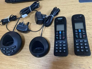 Teléfono inalámbrico digital doble BT3570 BT 3570 con contestador automático y bloque de llamadas - Imagen 1 de 2