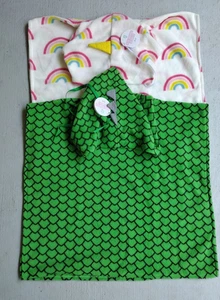 Lot of 2 Kids Hooded Blanket Unicorn Green Dinosaur  Size 23"x21" NEW - Picture 1 of 9