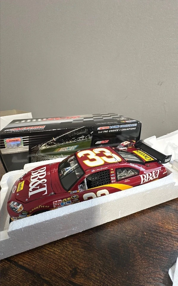 2010 Clint Bowyer 33 BB&T 1/24 Lionel Nascar Diecast 1/773 - Image 1 of 1