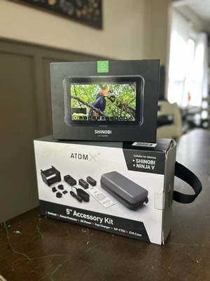 Atomos Shinobi 5" 4k HDMI Monitor and ACCESSORIES incl. 2 Batteries *LN* - Image 1 of 4