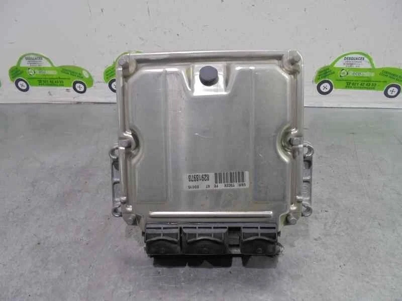 9646149880 centralina motore per PEUGEOT 307 BREAK SW (S1) 2.0 2002 1379720 - Immagine 1 di 3