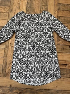 #27 Women's Black and White Damask Like Print Lolly Wolly Doodle Tunic, Size: M - Picture 1 of 6