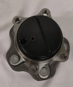 Nissan Juke (F15) / Nissan Leaf 1 (ZE0) Rear Wheel Hub - 43202-BA60A - Picture 1 of 5