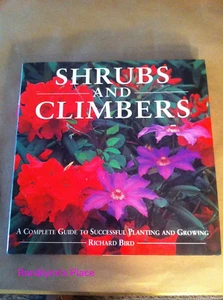 Shrubs and Climbers by Books Staff  Shrubs and Climbers  - Imagen 1 de 10