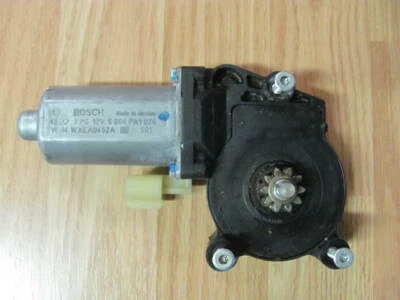 2006 07 08 Dodge Ram 1500 Right Front Power Window Motor WXEA0452A - Image 1 of 4