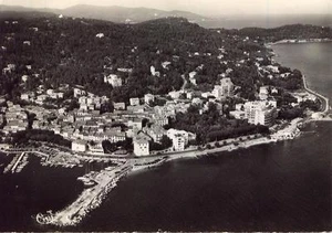 SAINTE MAXIME Vue aérienne sur le Port et la Ville - Picture 1 of 1