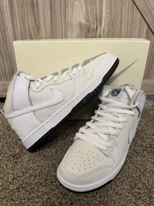 Neu im Karton - Größe 9,5 - AntiHero x Nike Dunk SB High Wolf Grey - HM5837 1,00 - Bild 1 von 8