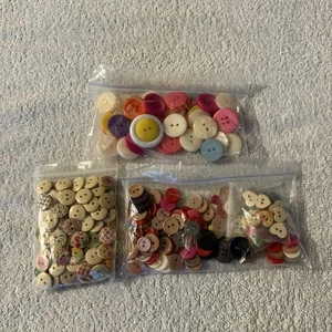 Multicolor Buttons Arts & Crafts One Size - Picture 1 of 11