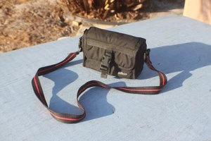 NIKON - CAMERA  BAG - SMALL- BLACK - NICE - Picture 1 of 3