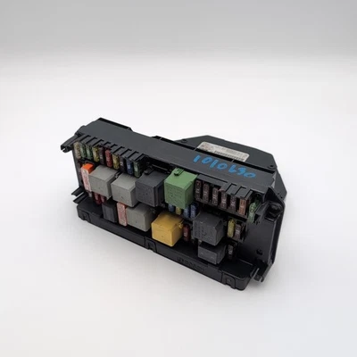 2010 - 2020 Mercedes W212 E350 E550 SLK350 Front SAM Module Relay Fuse Box OEM - Image 1 of 4