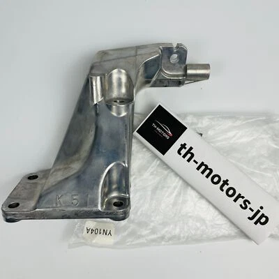 NISSAN Genuine G37 3.7 V6 Front Mount Bracket Driver Side 11233-JK50A - Image 1 of 4