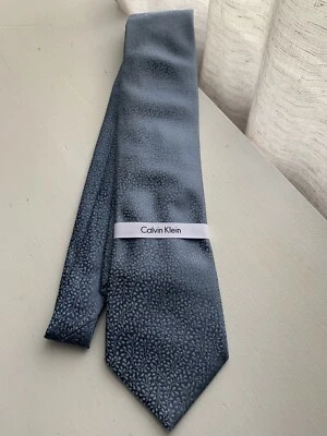 Corbata de cuello para hombre CALVIN KLEIN azul claro micro geométrica diamante mezcla de seda Foto 1 de 4