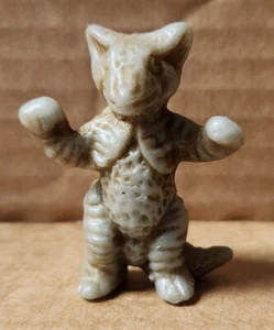 Pori-Ningyo Original Kaiju Gomora Style 2 Inches Tall Hard Plastic Japan 1970s - Picture 1 of 4