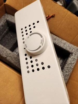 CADET Softheat baseboard heater thermostat 240v 2 pole - Image 1 of 2