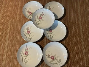 7 VTG Windsor Rose Fine China Japan Fruit/Dessert/Berry 5.5" Bowls Silver Trim - Picture 1 of 3
