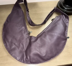 SASH BAG borsa a tracolla ecopelle uva/merlot usata in ottime condizioni - Foto 1 di 6
