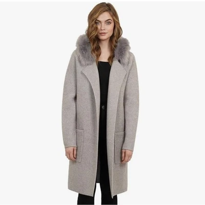 Casaco Love Token 'Roseanna' com capuz de pele sintética colarinho feminino XS cinza - Imagem 1 de 4