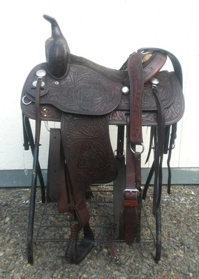 Crates western trail ranch saddle 15 1/2" model #150 + breast collar & chinch - Image 1 of 4