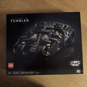 LEGO DC Batman Batmobile Dark Knight Tumbler 76240 | Fast Shipping | Brand New - Picture 1 of 2