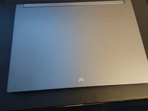 Acer Predator Triton 500 SE - Photo 1/5