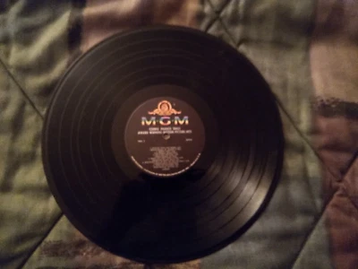 Connie Francis-SINGS AWARD WINNING MOTION PICTURE HITS- VINYL LP Record #E4048 - Image 1 of 4