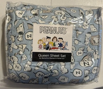 Peanuts Snoopy Berkshire Queen Sheet Set 4 Piece Excellent Condition - Image 1 of 3