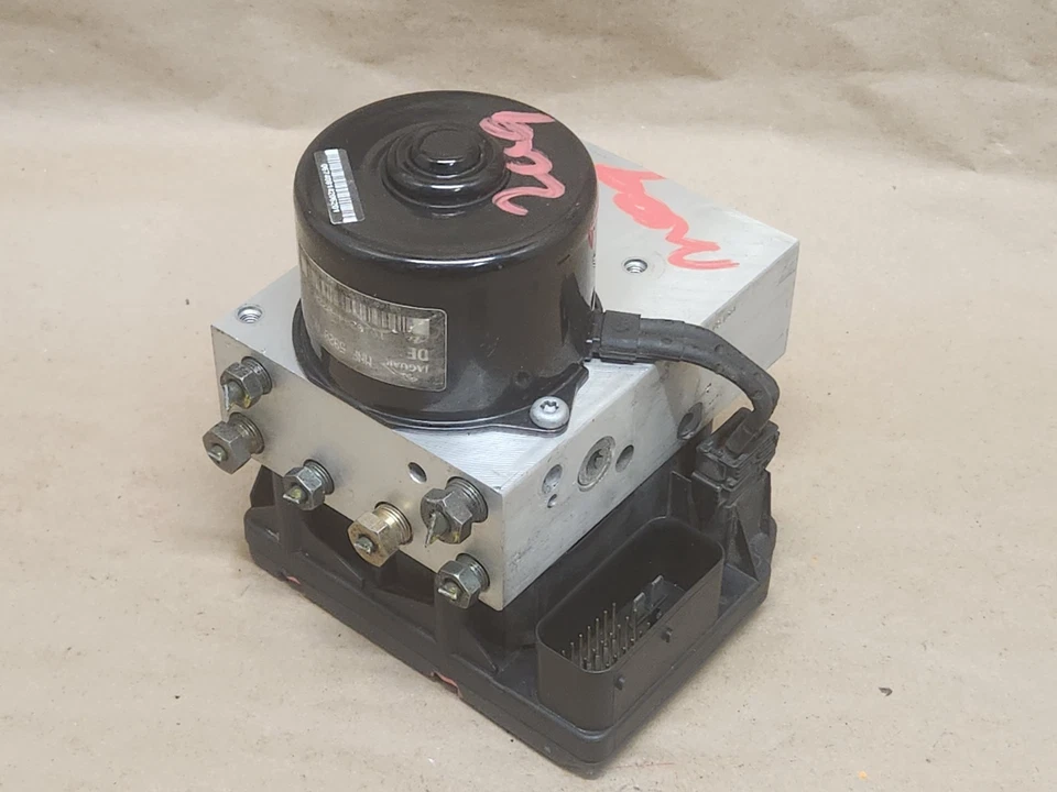 98-03 JAGUAR XK8 XJ8 XKR XJR ABS MÓDULO DE CONTROLE DE BOMBA DE FREIO ANTIBLOQUEIO LNF2210AC - Imagem 1 de 4