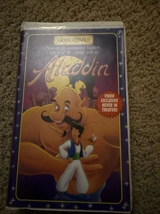 Goodtimes Pictures Aladdin [VHS 1993 Clamshell Case] Animated Movie Platinum  - Bild 1 von 1
