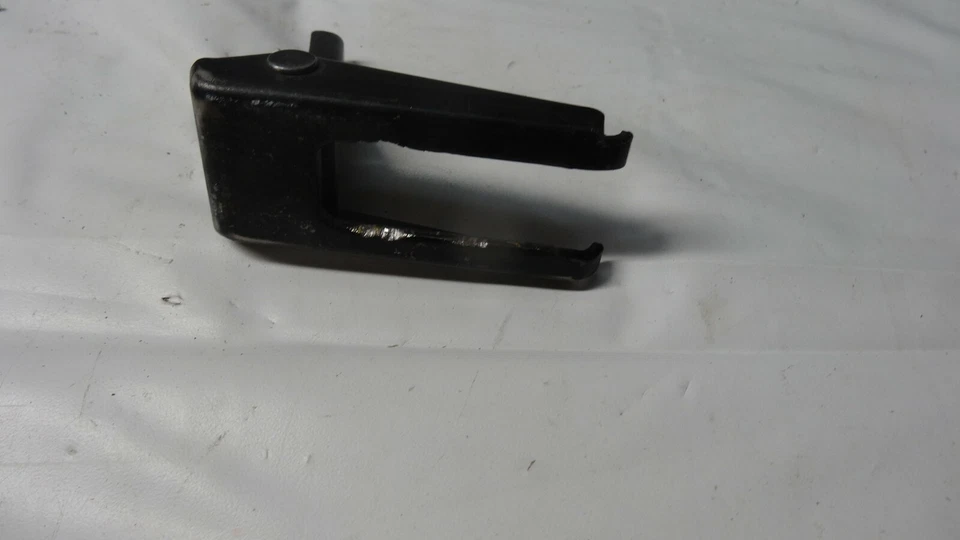 Ryobi RJ185V Genuine OEM Replacement Shoe 300216056 - Image 1 of 1