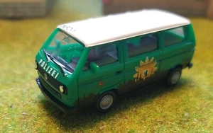 VW Transporter T3  Polizei Berlin Infomobil von Herpa 1:87 - Bild 1 von 3