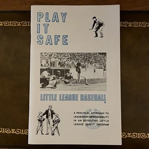 Vintage 1983 Play It Safe - Little League Baseball Booklet - Picture 1 of 7